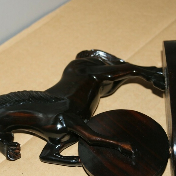 Hand carved wooden figure horse animal figurine - Picture 4 of 8